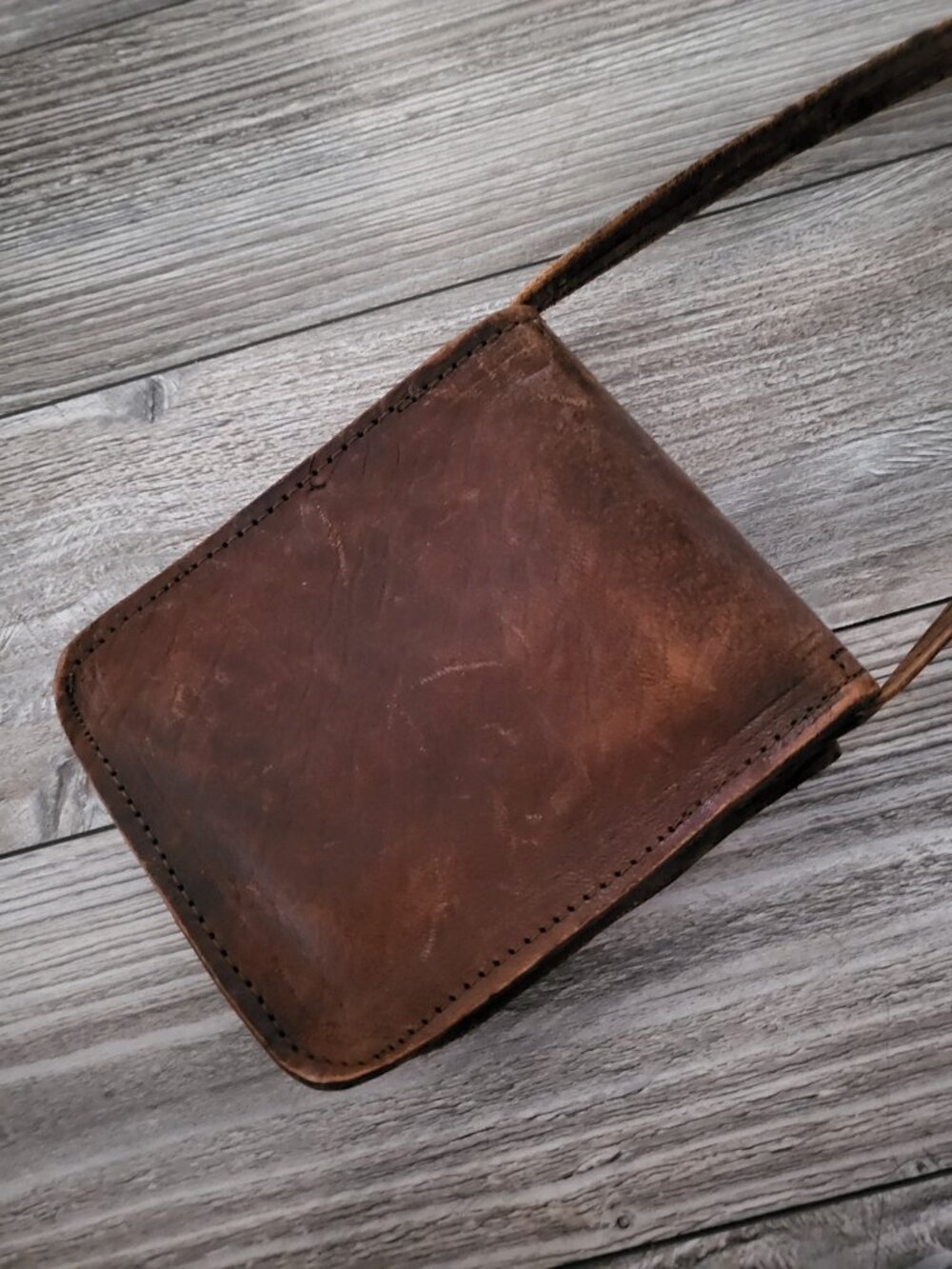 Vintage 80s Tooled Leather Crossbody Bag Brown Boho Renaissance Festival Pouch - Picture 2 of 13